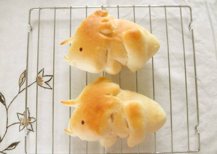 Easiest Way to Prepare Quick Dinosaur Bread Triceratops