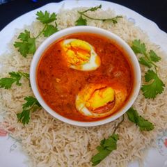 A picture of Anda aloo salan.