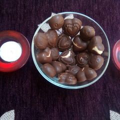 A picture of Homemade Nuts Chocolate.