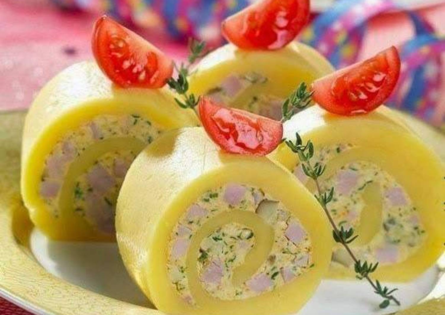 «Обалденный рулет из сыра, ветчины и шампиньонов