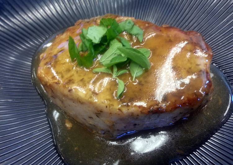 Recipe of Favorite Garlic-Herb Pork Chop with White Wine Sauce