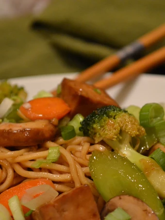 Recipe Vegetable Chow Mein - Stirfried Noodles the Delicious Delicious