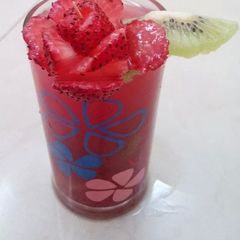 A picture of Strawberry kiwi juice.