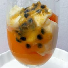 A picture of Peach Mascapone Dessert.
