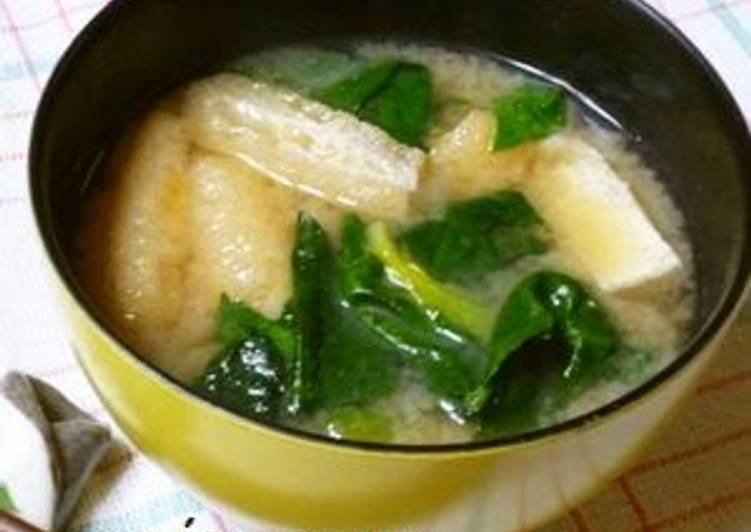 Recipe of Speedy Spinach and Aburaage Miso Soup