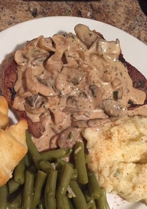 A picture of My Smothered Mushroom Porkchops.