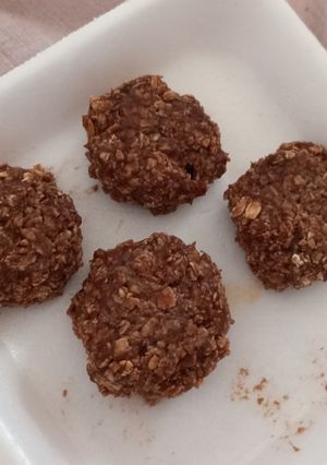 Una foto de Trufas de avena veganas