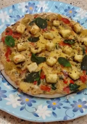 A picture of Cheesy Paneer Egg Pizza.