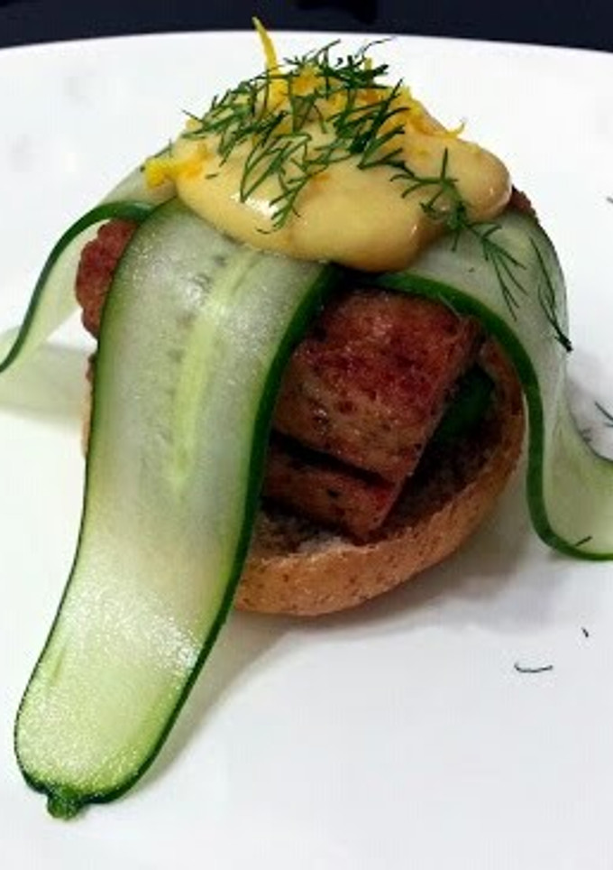 A picture of Spam With Cucumber Burger.