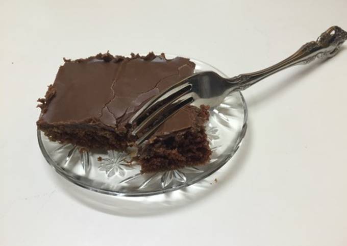 30 Minute Chocolate Cake (Buttermilk Brownies)