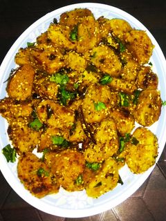 लौकी की मुठिया (Lauki ki muthiya recipe in Hindi) रेसिपी मुख्य फोटो
