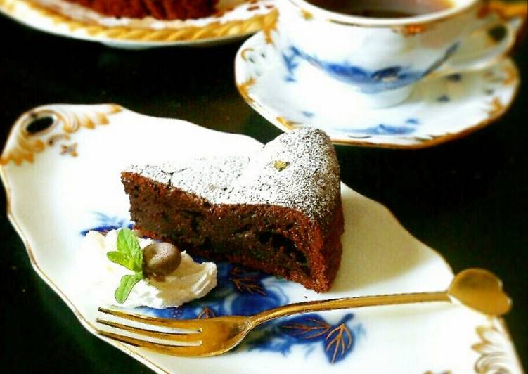 Steps to Prepare Award-winning Slightly Sweetened Chocolate Gateau