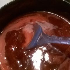 A picture of easy strawberry topping.