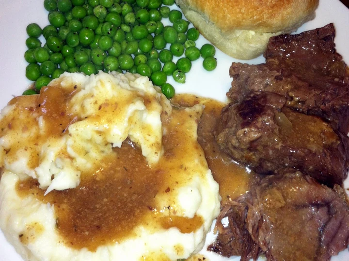 Easy Way Make Irvixen's Pot Roast With Buttermilk Gravy (crock Pot) the  Makes Drooling So Delicious