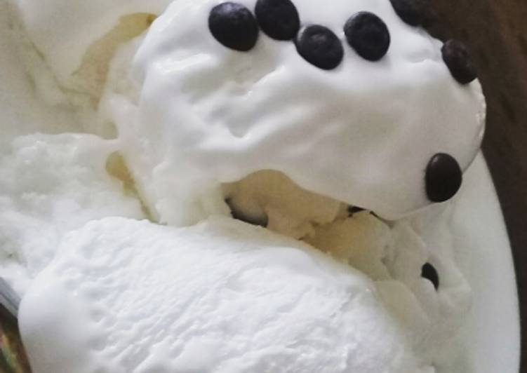 Resep Es Cream Vanilla Susu Kental Manis yang Enak Banget
