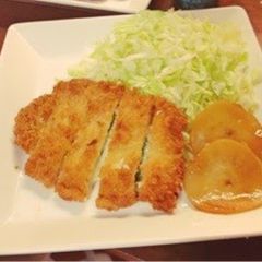 A picture of Easy Melty Cheese Pork Cutlets (Tonkatsu).