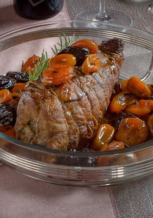 Foto di Arrosto di vitello con frutta secca e mandarini cinesi