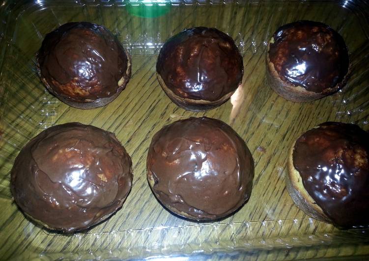 Step-by-Step Guide to Prepare Speedy chocolate chips muffins