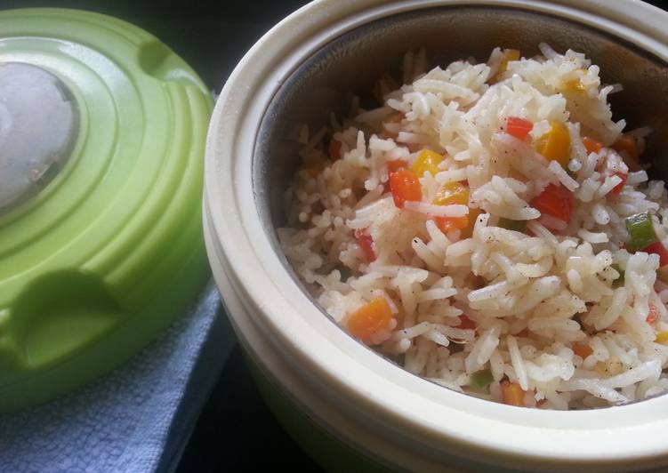 Capsicum fried rice / Tricolor rice