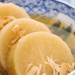 A picture of Daikon Radish Simmered with Scallops.