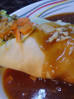 A picture of Fresh Spring Roll (Filipino Lumpiang Sariwa).