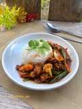 Gai Pad Nam Prik Pao (Thai Chili Paste Chicken Stir Fry) 🇹🇭