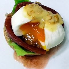 A picture of LG EGG AND TOMATO BREAKFAST.