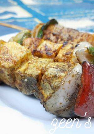 A picture of Paneer Sashlik.