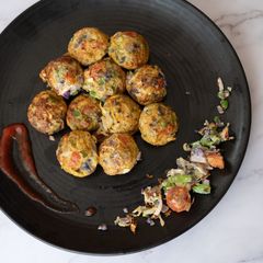 A picture of Cabbage Omelette.