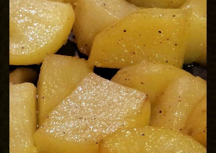 Recipe of Speedy AMIEs Rosemary Roast Potatoes