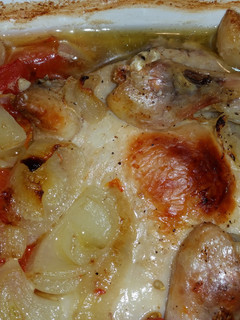 A picture of 1 dish chicken dinner.