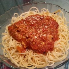 A picture of Simple Pasta with Red Sauce.