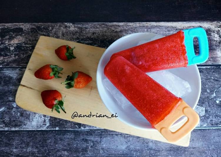 Langkah Mudah untuk Membuat Strawberry Lemonade Pop Sicles Anti Gagal