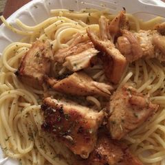 A picture of Sweet N Spicy Chicken with Garlic Butter Noodles.