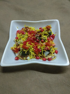 પાપડી ચાટ (Papdi Chaat Recipe In Gujarati) રેસીપી મુખ્ય ફોટો