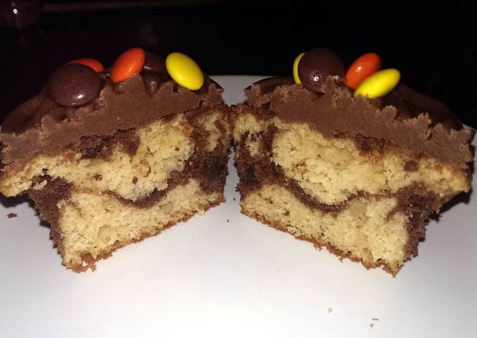 Step-by-Step Guide to Make Gordon Ramsay Sophie's peanut and chocolate marble cupcakes