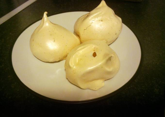 Simple Way to Prepare Any-night-of-the-week Lemon &amp; Lime Meringues - Super Simple Recipes