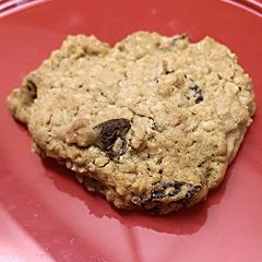 A picture of Oatmeal raisin chocolate chip.