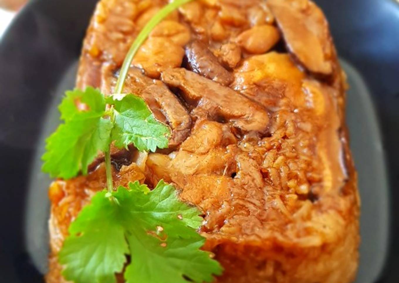 Lo Mai Gai - Chinese Glutinous Rice with Chicken-Mushrooms