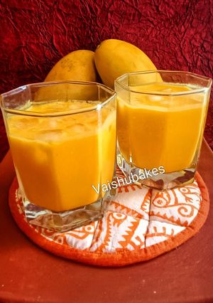 A picture of Mango Jaggery Milkshake.