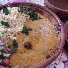 A picture of Matka Daal Chawal.