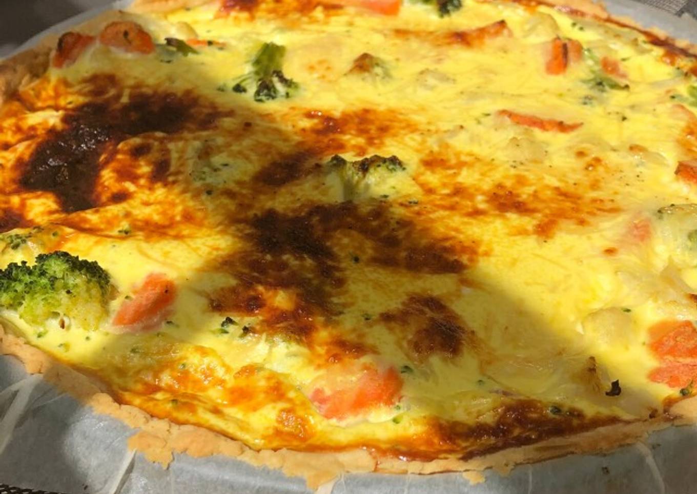 Quiche aux légumes et emmental