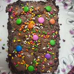 A picture of Suji chocolate cake.