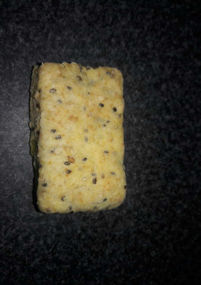 Una foto de Galletitas saladas con mix de semillas!