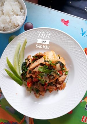 Hình của món Thịt xào đậu hũ sắc màu.