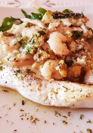 Foto principal de Dorada rellena de gambas y berberechos