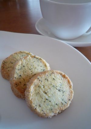 A picture of Easy Crispy Black Tea Shortbread Cookies.