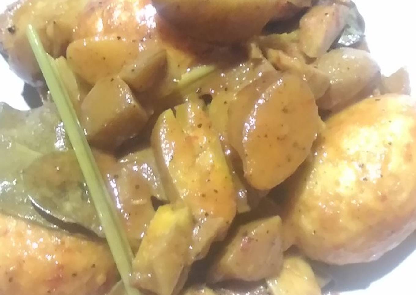 Rendang jengkol telur