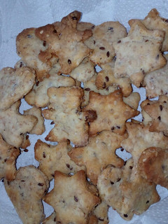 Una foto de Galletitas de lino y sésamo