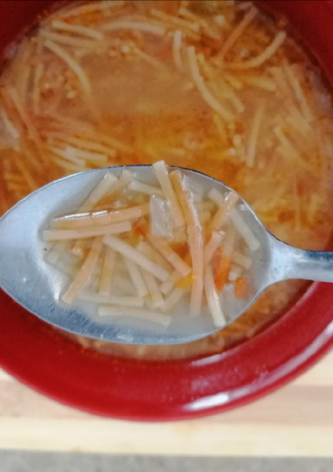 Una foto de Sopita de fideo de la abuela🍲❤️